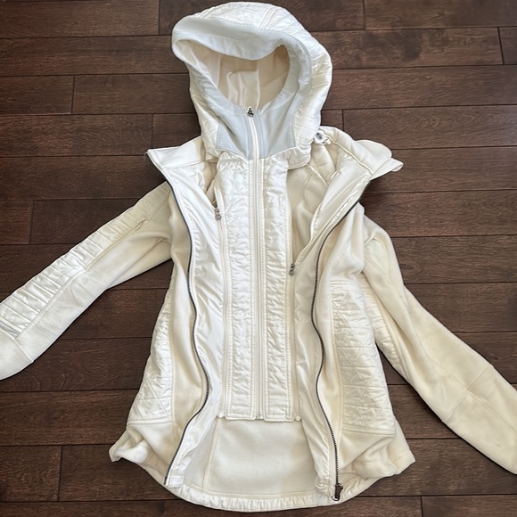 Lululemon Fleecy Keen Jacket II in Ghost 4 RARE Unicorn 🦄 - Picture 6 of 16